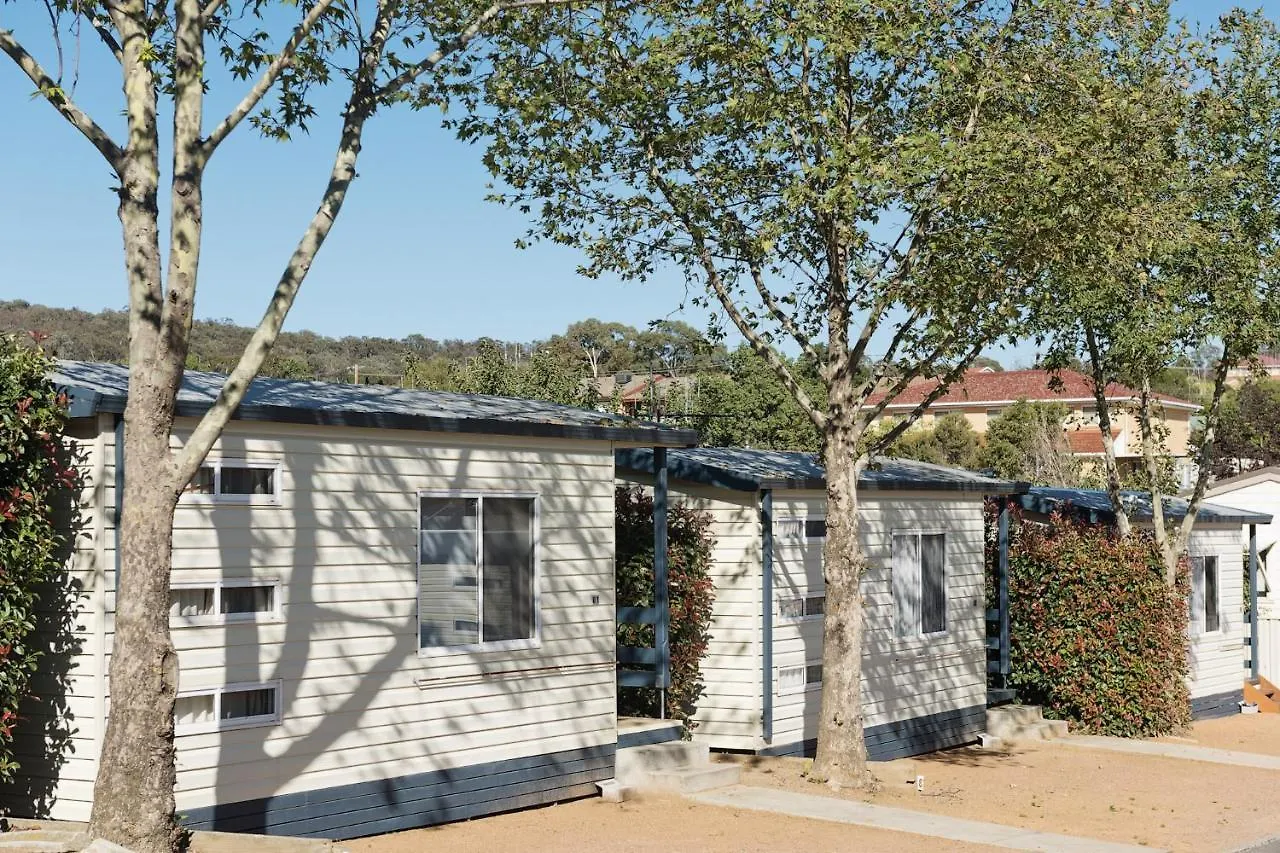 Hotel Crestview Tourist Park Queanbeyan 3*,  Australia